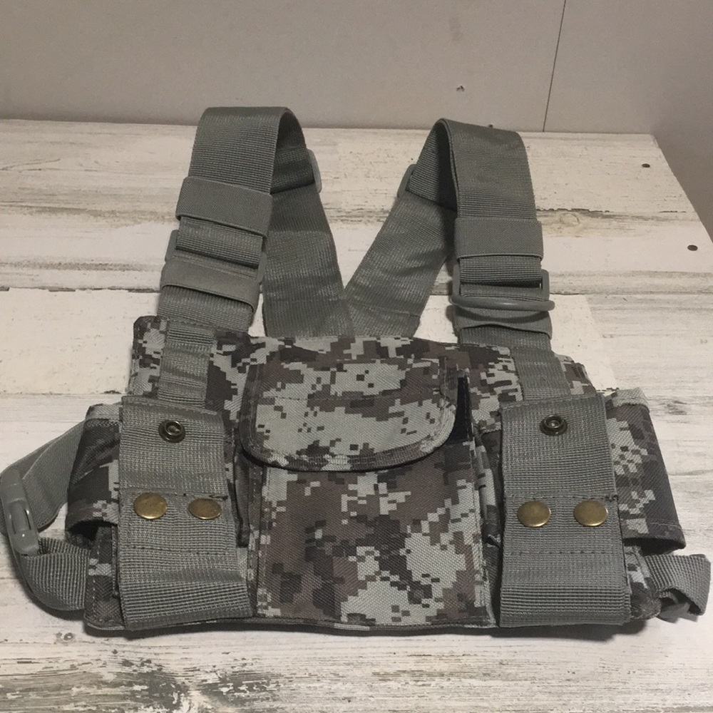 Camouflage green gray brown ammo adjustable back pack
